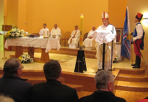 Župljani Župe Sv. Križa bili na svetoj misi u
novoj crkvi Bl. Alojzija Stepinca