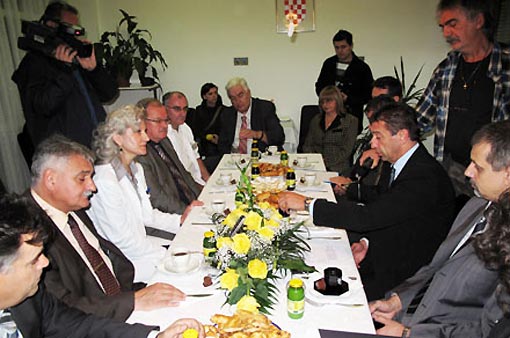 Ministar Milinović posjetio ogulinsku bolnicu - 17.11.2009.