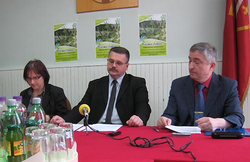 Mr. sc.   Milanković i dogradonačelnik dr. Kubelka, upoznali medije o štetnosti   ambrozije 