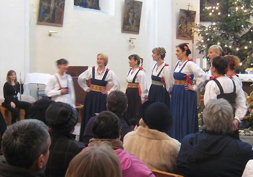 Ženska klapa Cesarice u Ogulinu održala božićni koncert