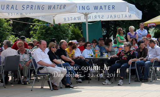 Nekoliko  stotina posjetitelja obilježilo je Dan obitelji na jezeru Sabljaci 