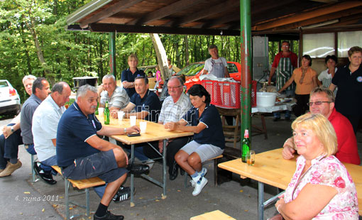 Hrvatska bratska  zajednica odsjek 2001 "Frankopan" održala redoviti jesenski  piknik