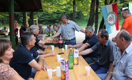 Hrvatska bratska  zajednica odsjek 2001 "Frankopan" održala redoviti jesenski  piknik