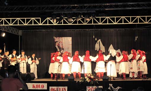 U Ogulinu održana  17. smotra izvornog folklora „Igra kolo“