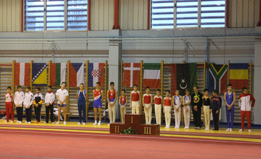 Ogulinac Niko Oskoruš brončani na međunarodnom juniorskom gimnastičkom natjecanju u Novom Sadu